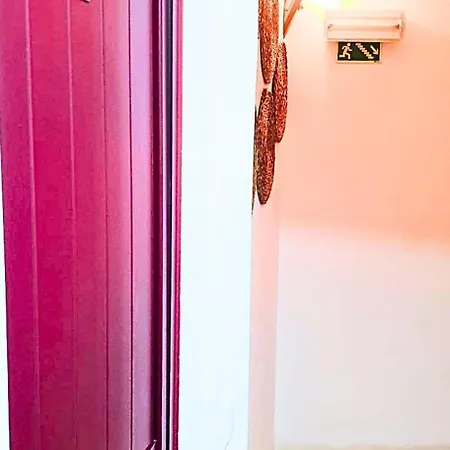 Easy4stay Gæstehus 4*