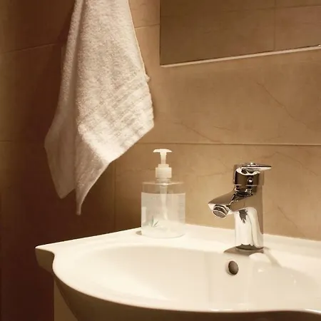 Easy4stay Gæstehus 4*